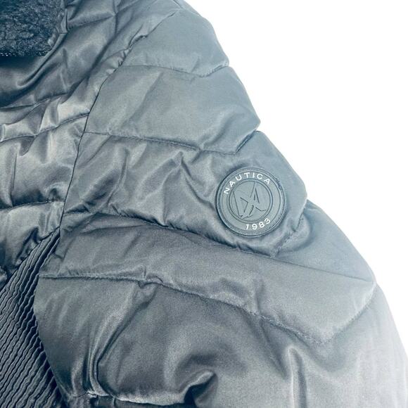 Nautica Black Puffer Jacket L/XL Water-Resistant - Picture 7 of 9
